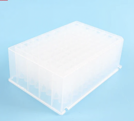 ПЛАНШЕТ 96-ЛУНОЧНЫЙ С ГЛУБОКИМИ КВАДРАТНЫМИ ЛУНКАМИ, С V-ОБРАЗНЫМ ДНОМ, ВАРИАНТ ИСПОЛНЕНИЯ: 3.1 ПЛАНШЕТ НА 96 ГЛУБОКИХ КВАДРАТНЫХ ЛУНОК, С V-ОБРАЗНЫМ ДНОМ, 2,2 МЛ- 50 ШТ/УП., АРТ.P-2.2-SQV-96-50, ZHEJIANG AGEN